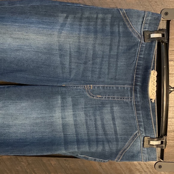 Alter’d State pull on jeans sz S( 4-6) - Picture 2 of 5